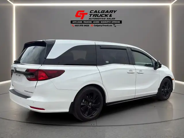 2023 Honda Odyssey Black Edition Auto - Photo 7