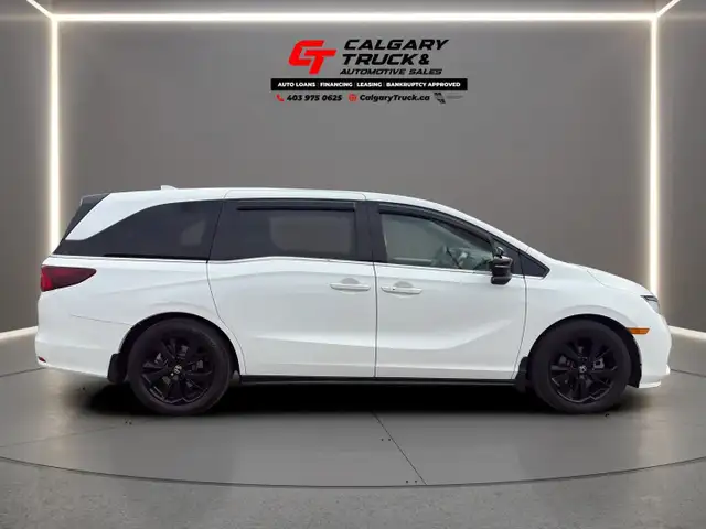 2023 Honda Odyssey Black Edition Auto - Photo 8