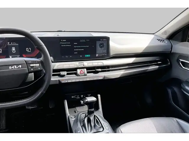 2025 Kia K4 LEATHER | SUNROOF | BLINDSPOT | CAMERA - Photo 5
