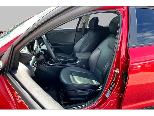 2025 Kia K4 LEATHER | SUNROOF | BLINDSPOT | CAMERA - Photo 14