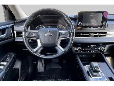 2024 Mitsubishi Outlander SE | 7 SEATER | MOONROOF | POWER LIFTG - Photo 3