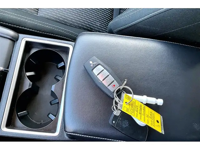 2024 Mitsubishi Outlander SE | 7 SEATER | MOONROOF | POWER LIFTG - Photo 40