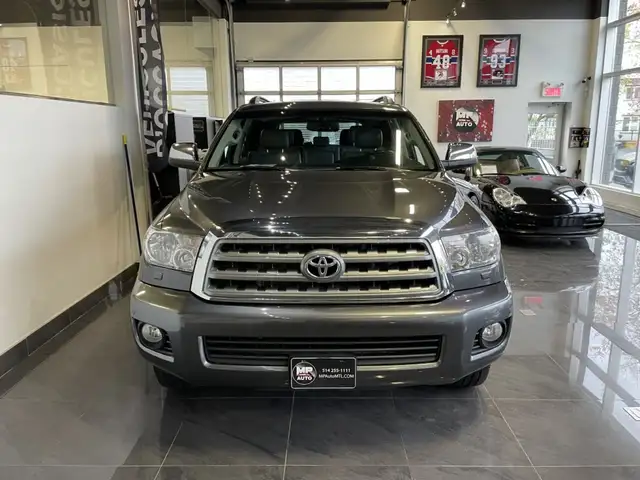 2017 Toyota Sequoia Limitée - Photo 2