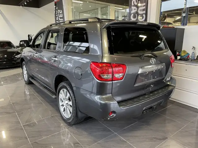2017 Toyota Sequoia Limitée - Photo 5