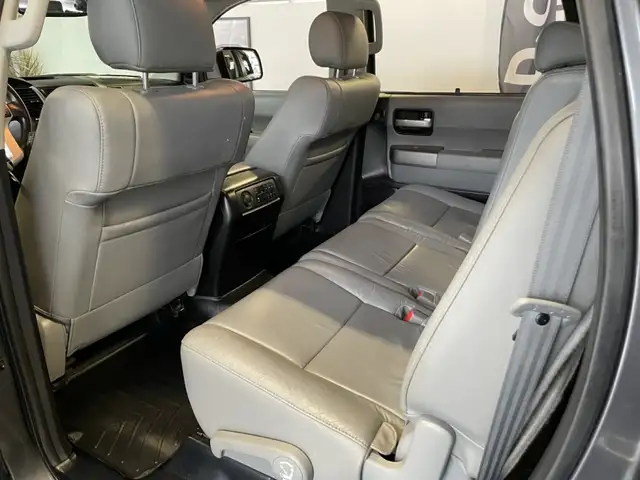 2017 Toyota Sequoia Limitée - Photo 15