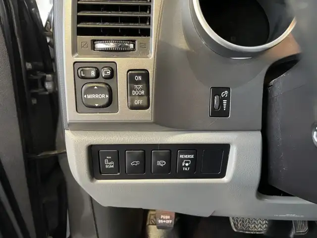 2017 Toyota Sequoia Limitée - Photo 21
