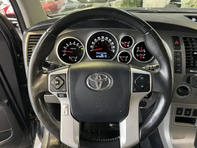 2017 Toyota Sequoia Limitée - Photo 22