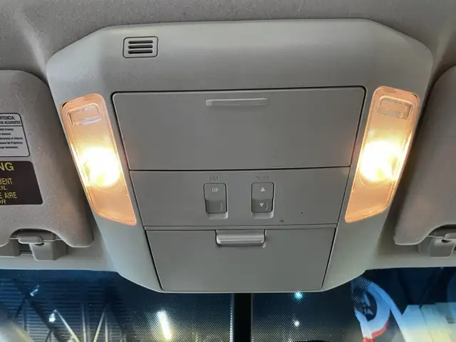 2017 Toyota Sequoia Limitée - Photo 32