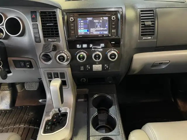 2017 Toyota Sequoia Limitée - Photo 35