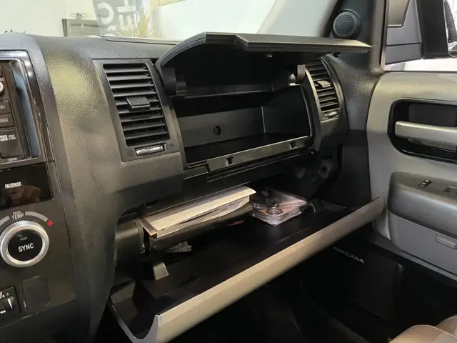 2017 Toyota Sequoia Limitée - Photo 43