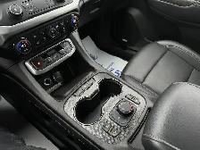 2023 GMC Acadia - Photo 19