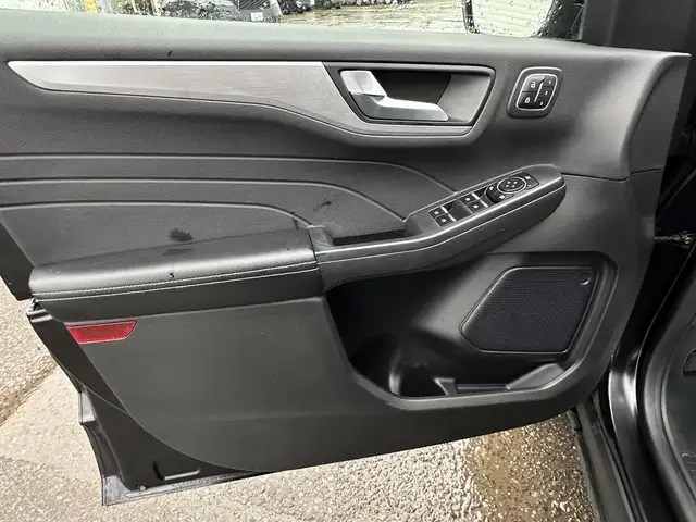 2023 Ford Escape - Photo 11