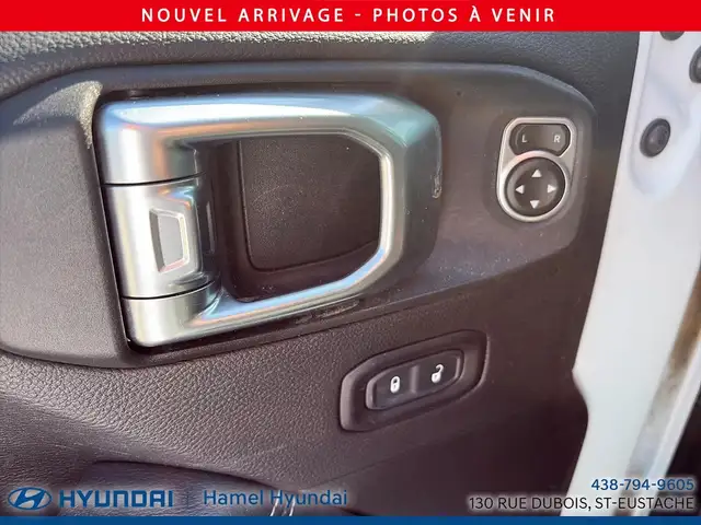 2020 Jeep Wrangler SAHARA 4X4 - Photo 8