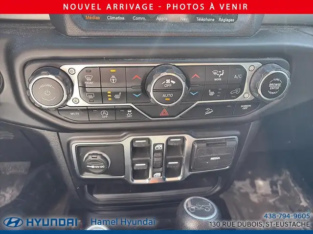 2020 Jeep Wrangler SAHARA 4X4 - Photo 10