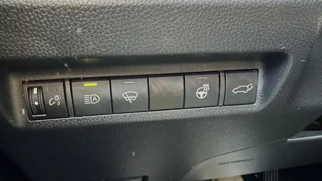 2021 Toyota RAV4 XLE PREMIUM- AWD-BLINDSPOT- LEATHER-SUNROOF-HEA - Photo 23