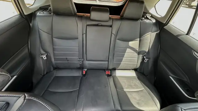 2021 Toyota RAV4 XLE PREMIUM- AWD-BLINDSPOT- LEATHER-SUNROOF-HEA - Photo 40