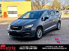 2023 Chrysler Pacifica Touring L - Photo 4
