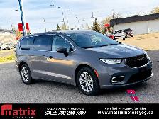 2023 Chrysler Pacifica Touring L - Photo 8
