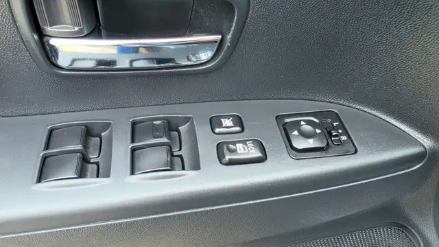 2022 Mitsubishi RVR SE AWC - Photo 22