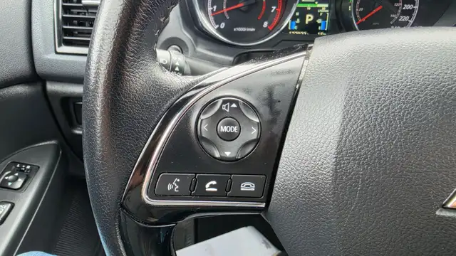 2022 Mitsubishi RVR SE AWC - Photo 26