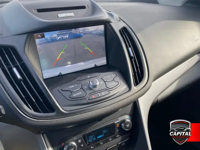 2014 Ford Escape SE - Photo 9
