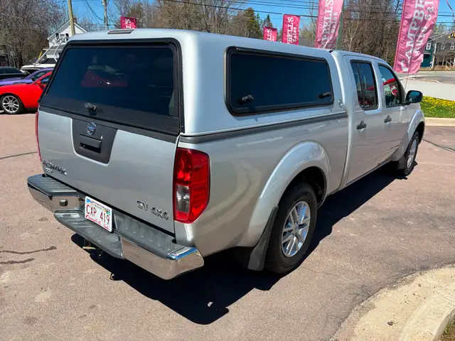 2019 Nissan Frontier SV 4x4! Truck Cap! Backup Camera! - Photo 6