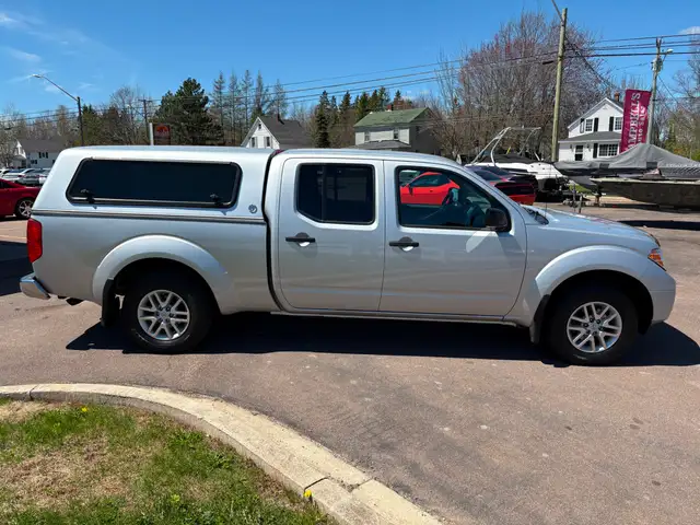 2019 Nissan Frontier SV 4x4! Truck Cap! Backup Camera! - Photo 7