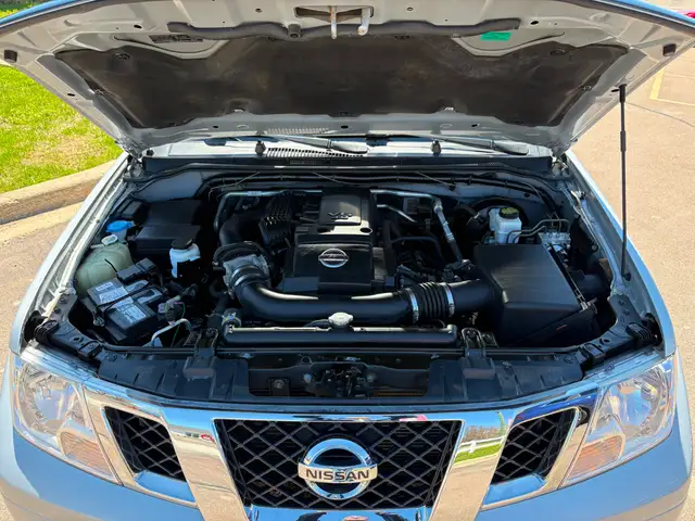 2019 Nissan Frontier SV 4x4! Truck Cap! Backup Camera! - Photo 10