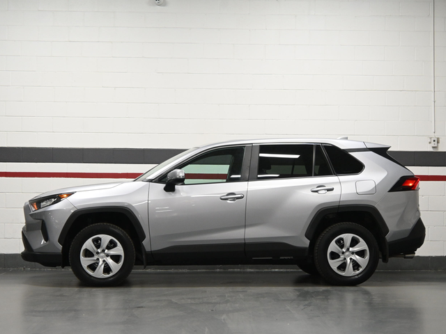 2024 Toyota RAV4 LE No Accident Radar Cruise Lane Assist Blind S - Photo 9