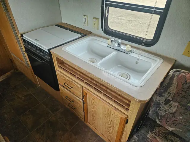 1993 Prowler 25 Ft T/A Fifth Wheel 255K - Photo 10