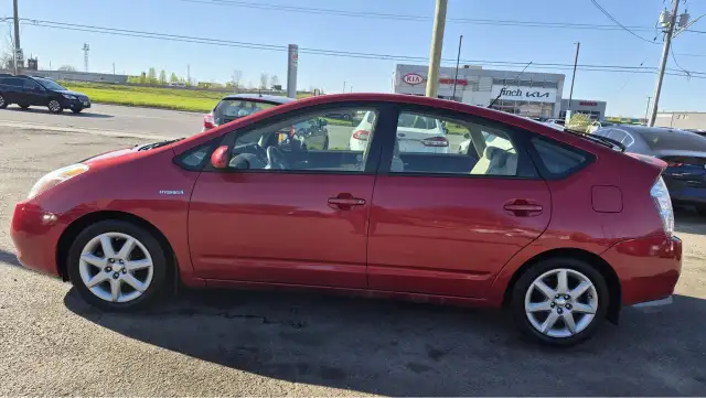 2008 Toyota Prius ONE OWNER, DEALER SERVICED, HYBRID, CERTIFIED - Photo 2