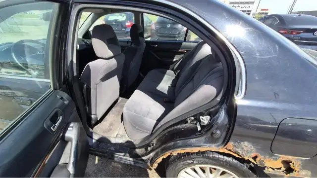 2003 Acura EL AS IS, Touring, DRIVES WELL, RUSTY - Photo 11