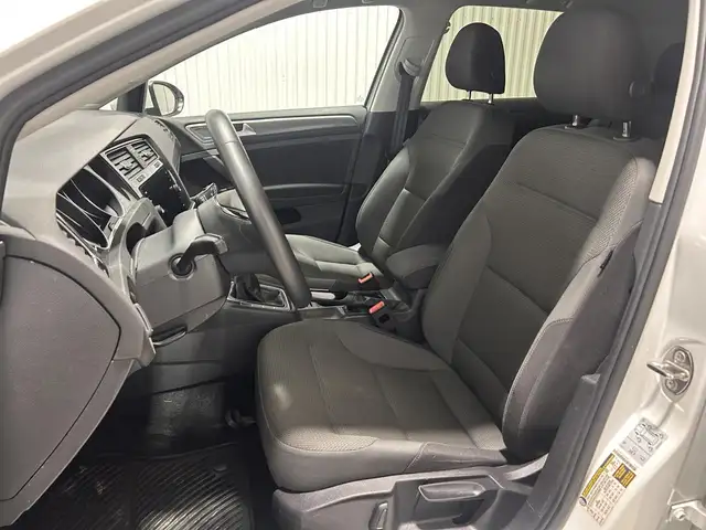Volkswagen Golf Comfortline 5 portes avec boîte manuelle 2021 à - Photo 13