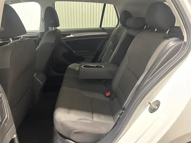 Volkswagen Golf Comfortline 5 portes avec boîte manuelle 2021 à - Photo 16