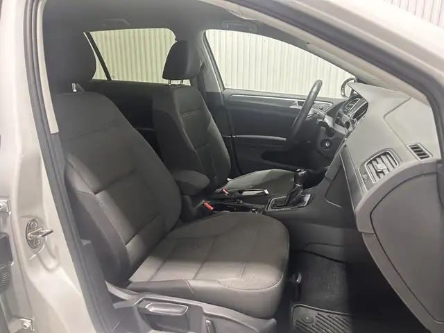 Volkswagen Golf Comfortline 5 portes avec boîte manuelle 2021 à - Photo 19