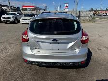 2014 Ford Focus SE, ONLY 70KMS, WELL MAINTAINED, CERTIFIED - Photo 4