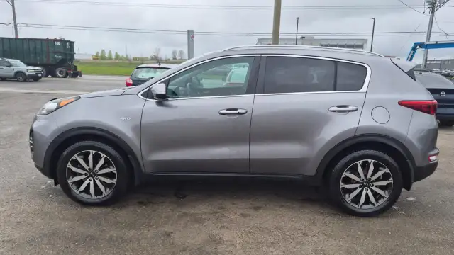 2018 Kia Sportage EX Tech, WELL MAINTAINED, NO ACCIDENT, CERTIFI - Photo 2