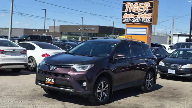 2016 Toyota RAV4 XLE, WELL MAINTAINED, AWD, CERTIFIED
