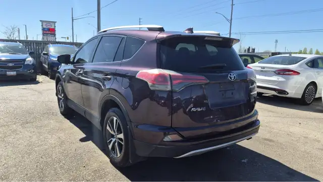 2016 Toyota RAV4 XLE, WELL MAINTAINED, AWD, CERTIFIED - Photo 3