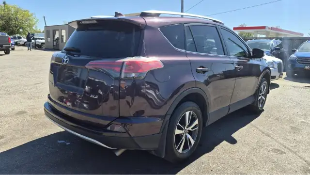 2016 Toyota RAV4 XLE, WELL MAINTAINED, AWD, CERTIFIED - Photo 5