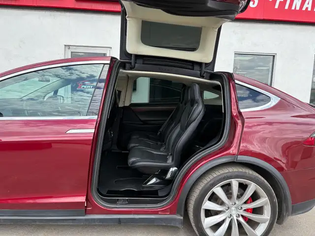 2016 Tesla Model X P90D - Photo 17