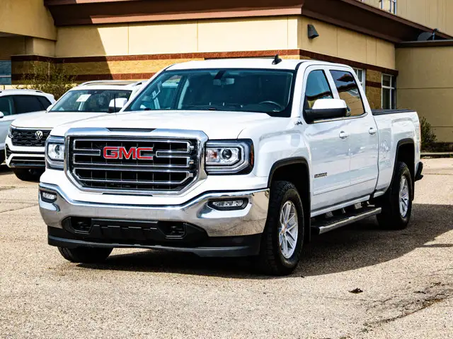 2018 GMC Sierra 1500 SLE 5.3L | Running Boards - Photo 4