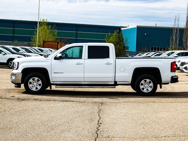 2018 GMC Sierra 1500 SLE 5.3L | Running Boards - Photo 10