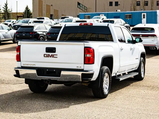 2018 GMC Sierra 1500 SLE 5.3L | Running Boards - Photo 13