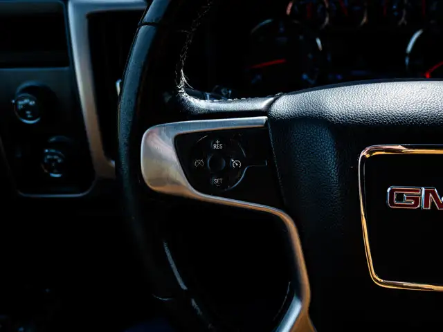 2018 GMC Sierra 1500 SLE 5.3L | Running Boards - Photo 20