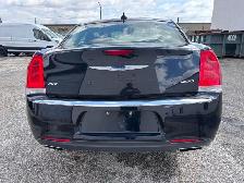 2018 Chrysler 300 300 Touring AWD - Photo 3