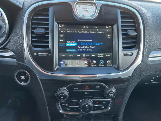 2018 Chrysler 300 300 Touring AWD - Photo 13