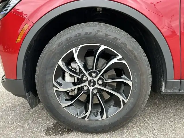 2025 Lincoln Nautilus Premiere AWD | No Accidents | Leather - Photo 11