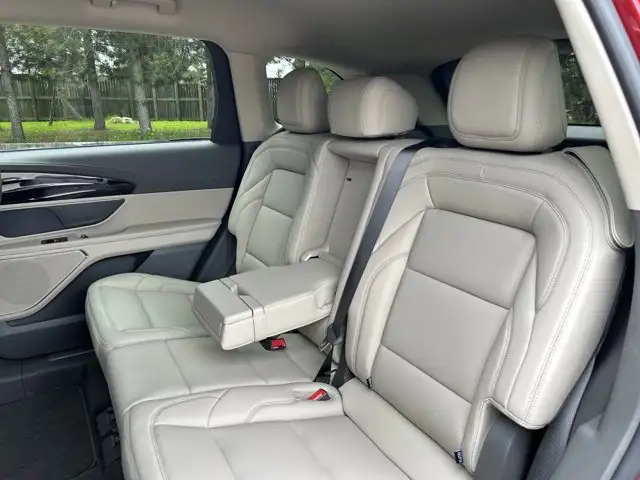 2025 Lincoln Nautilus Premiere AWD | No Accidents | Leather - Photo 16