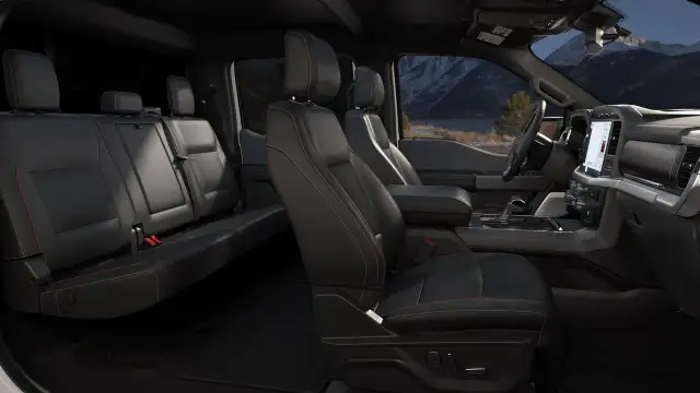 2022 Ford F-150 Lariat 4WD SuperCrew 5.5' Box - Photo 6